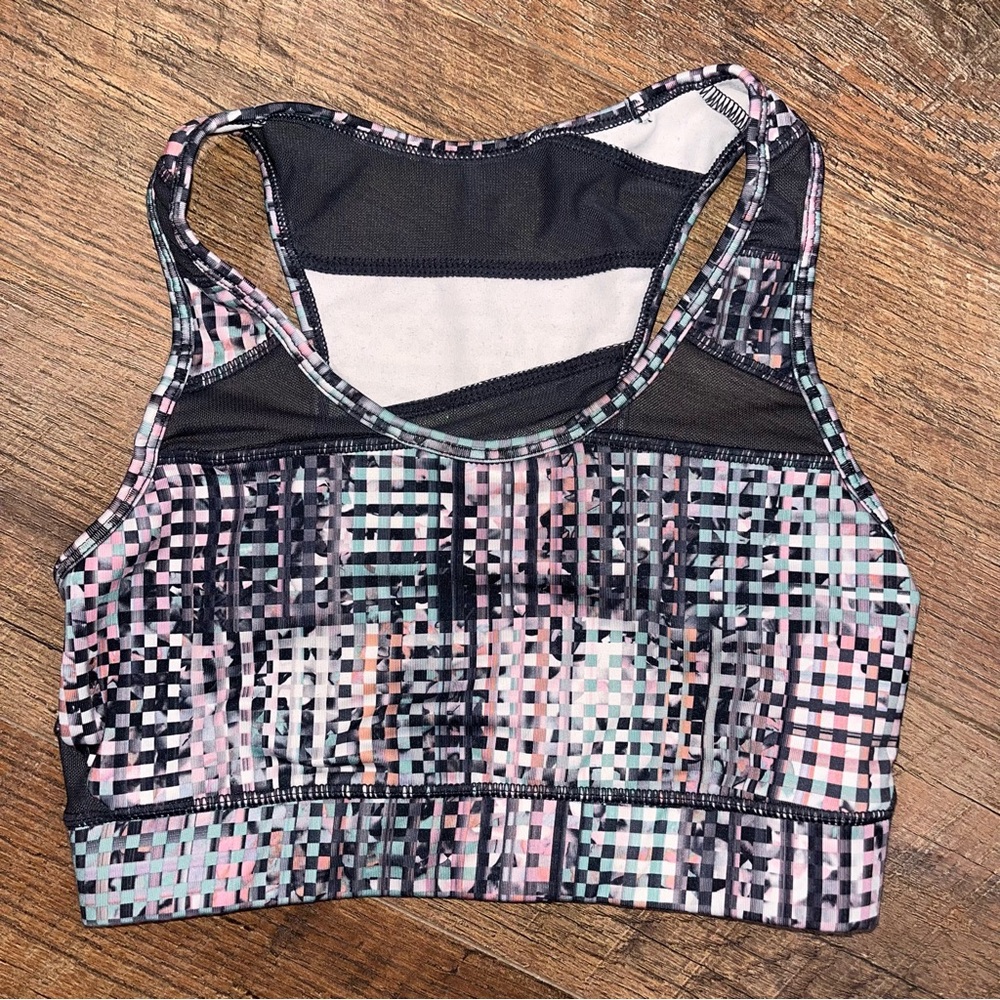 Jessica Simpson The Warm-Up Compression Sports Bra